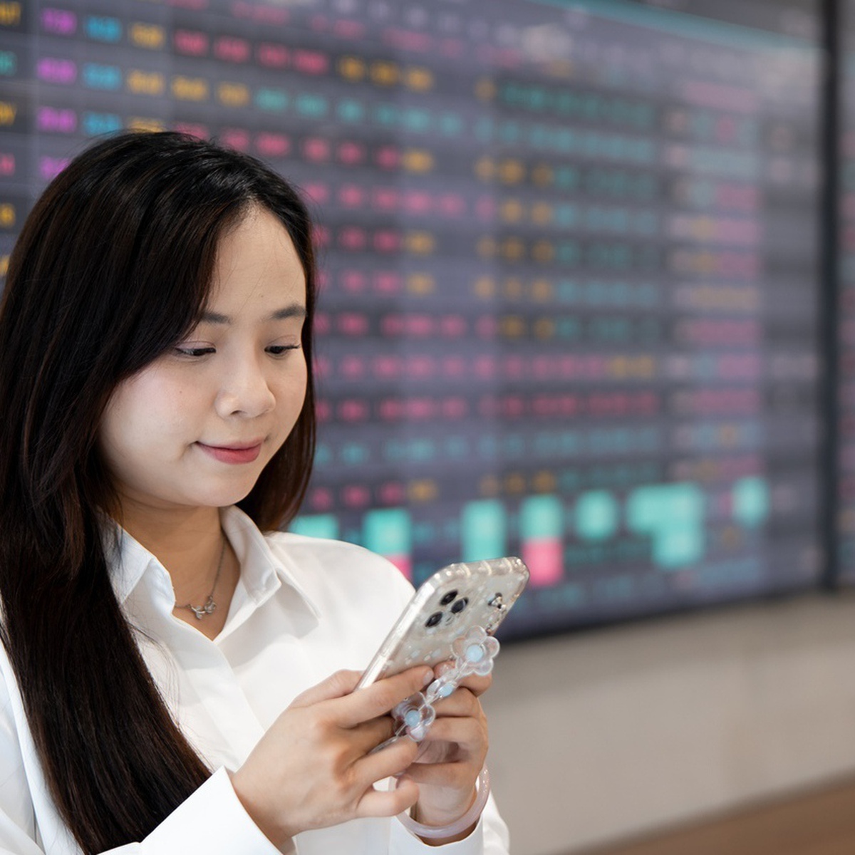 Chứng khoán 11-8: Cổ phiếu vốn nhà nước có giúp VN-Index vượt 1.800 điểm?