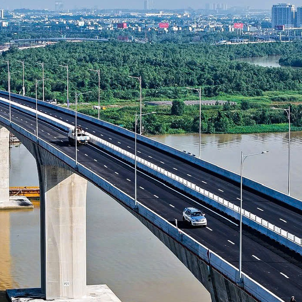 Thủ tướng yêu cầu khởi công toàn bộ 5 dự án vành đai 4 TP.HCM trong quý 4