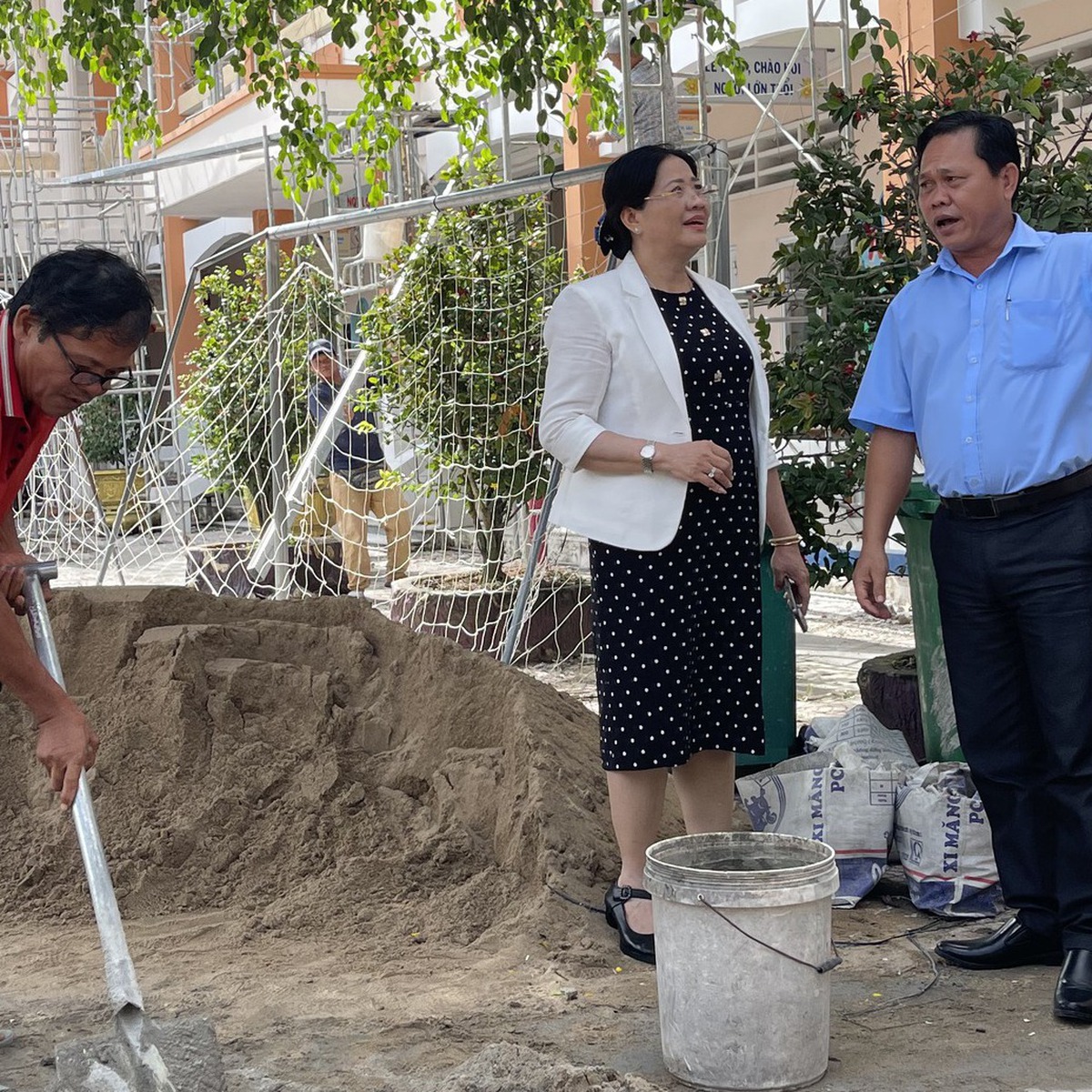 Cần Thơ miễn phí sách giáo khoa cho học sinh hộ nghèo, cận nghèo, có hoàn cảnh khó khăn