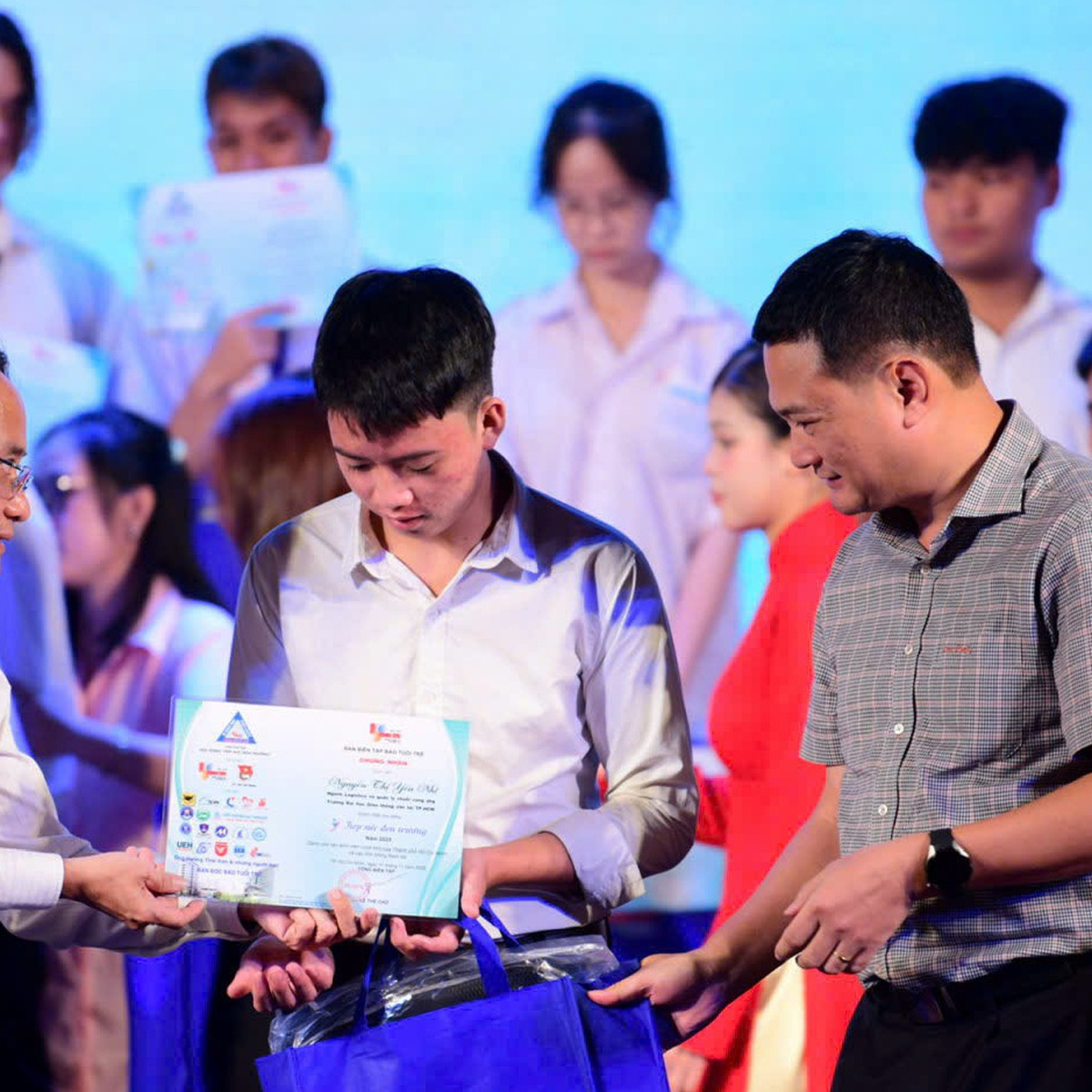 Các trường đại học tại TP.HCM ủng hộ Tuổi Trẻ 252 suất học bổng Tiếp sức đến trường, hơn 4 tỉ đồng