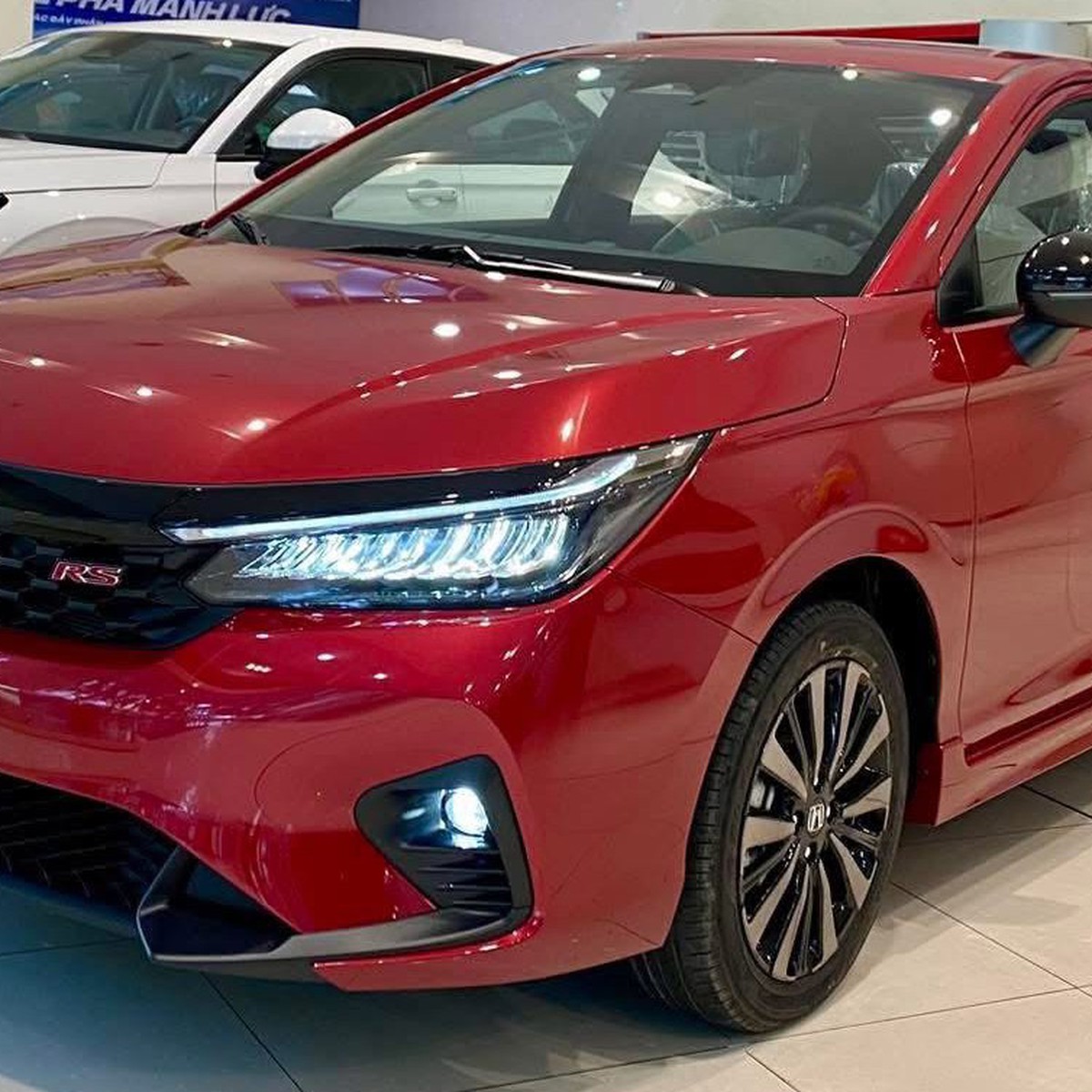 Tin tức giá xe: Honda City giảm còn từ 430 triệu, rẻ hơn Kia Morning, dọn đường cho bản mới sắp về nước