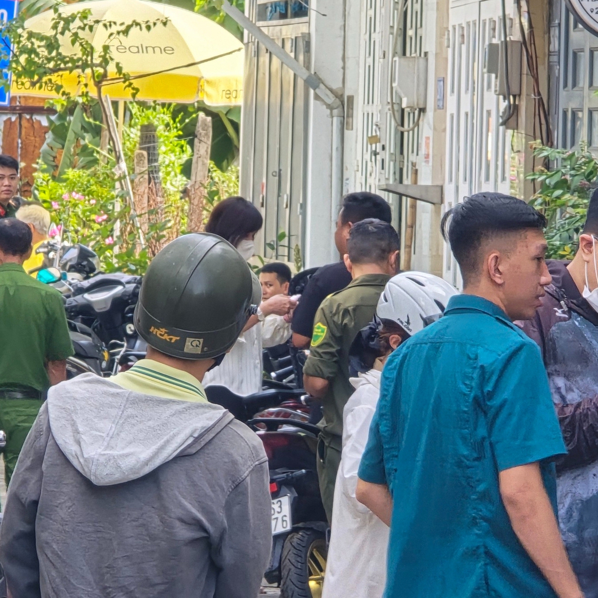 Nghi rò rỉ khí gas và phát nổ lúc rạng sáng, hai người bị thương ở phường An Phú Đông