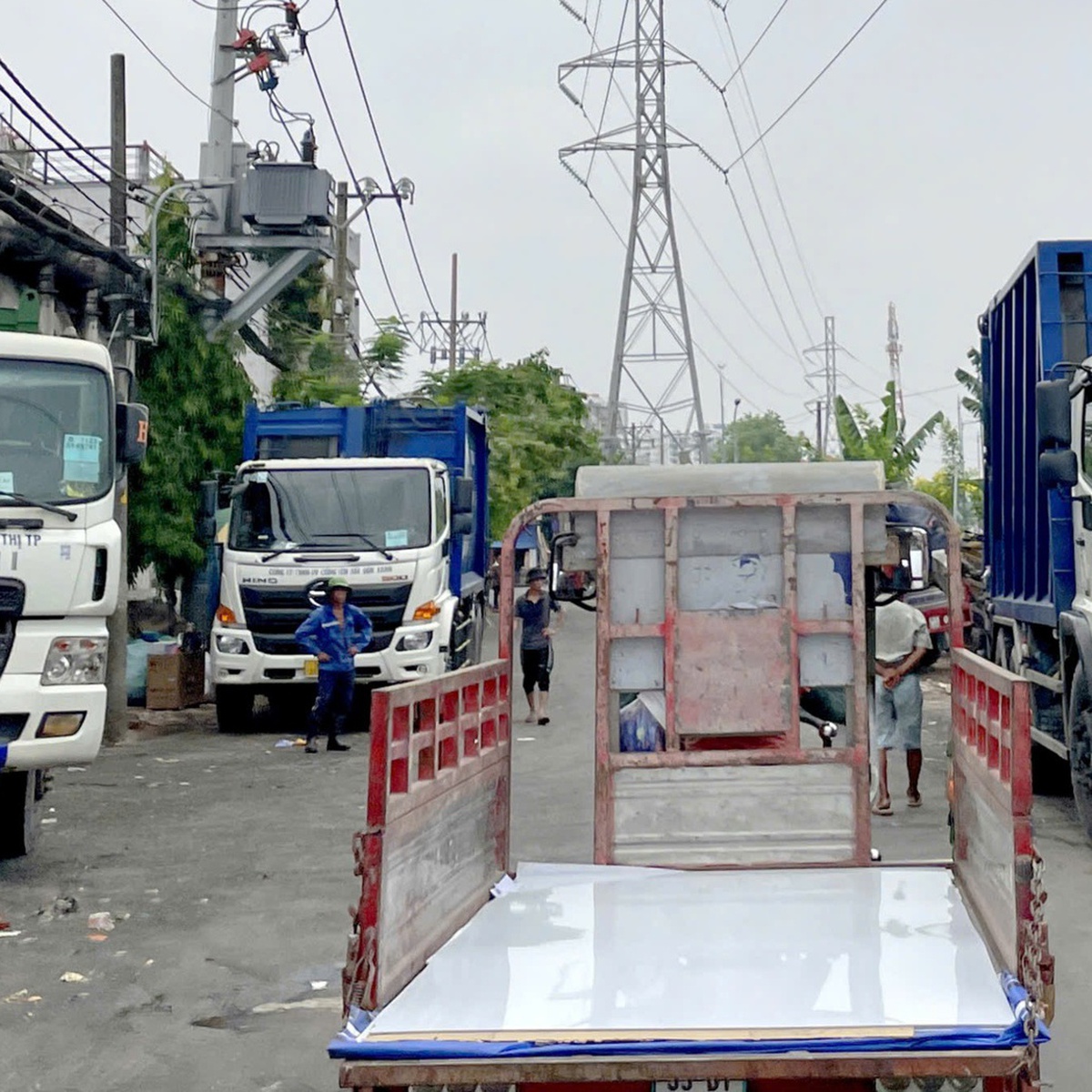 TP.HCM chấn chỉnh tình trạng 'bầy hầy' tại trạm rác Hiệp Bình Chánh