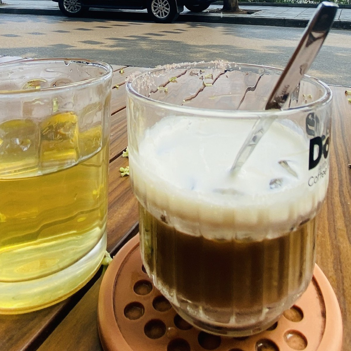 Ai phải thận trọng khi uống cà phê mỗi ngày?