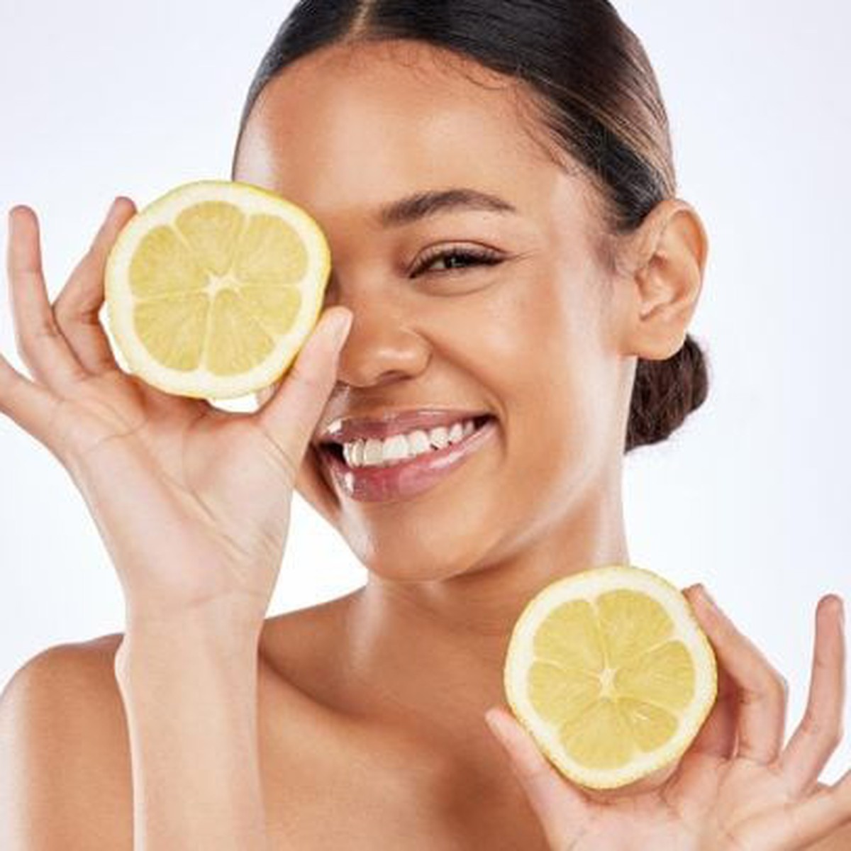 Có phải uống nhiều vitamin C chống được cảm lạnh?