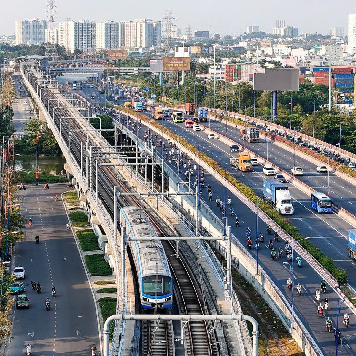 TP.HCM cần TOD để tránh 'trên trời tàu chạy băng băng, dưới đất vẫn kẹt xe'
