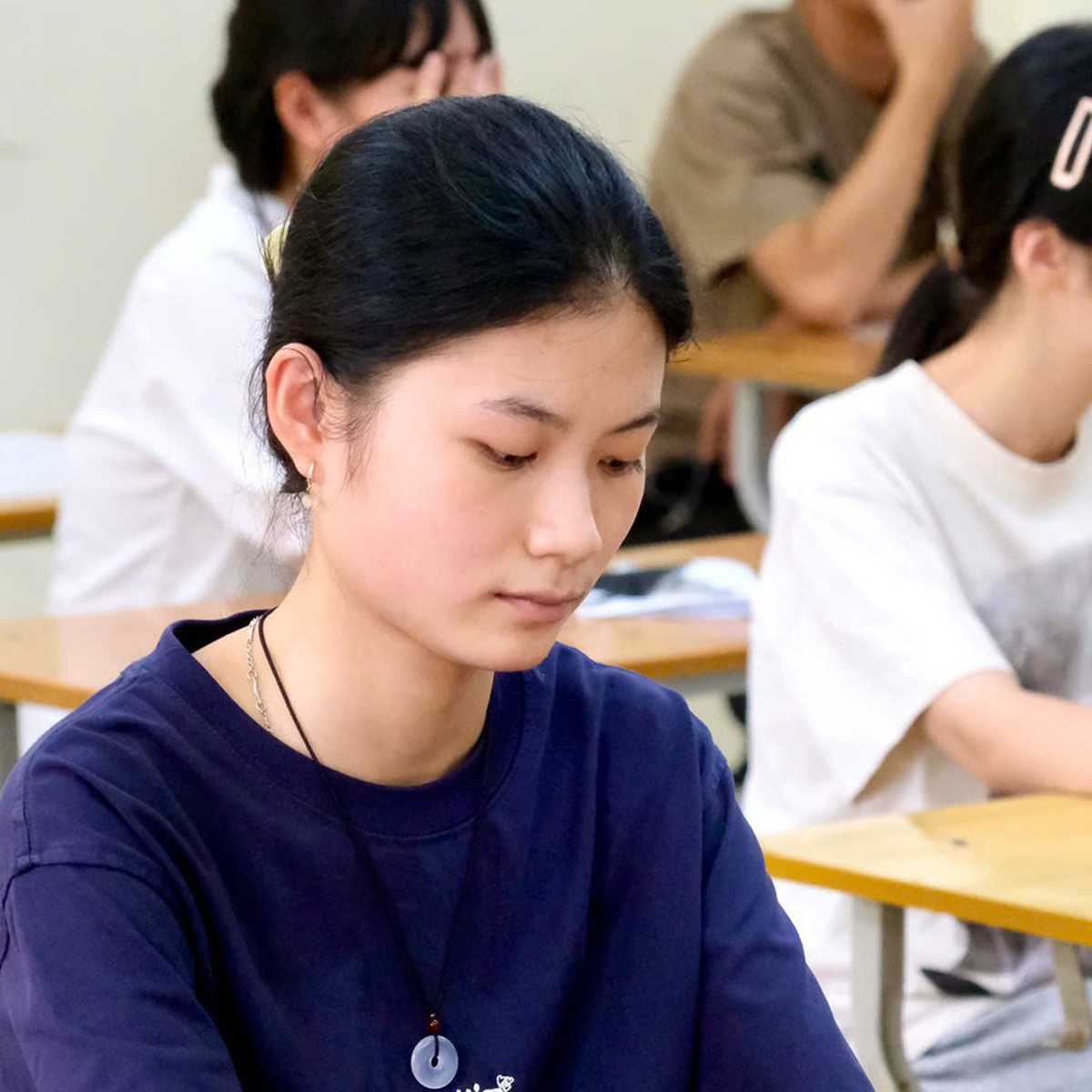 Dùng thiết bị dò kim loại, lắp camera trong phòng thi tại kỳ thi chọn học sinh giỏi quốc gia