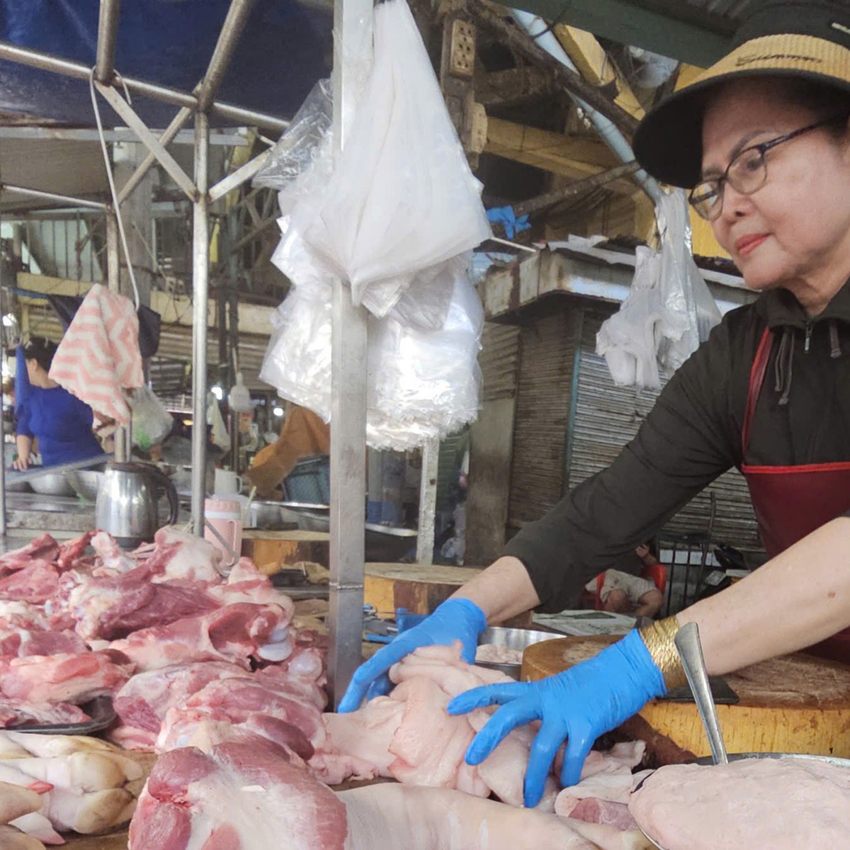 Tại sao giá heo hơi tiếp đà giảm, xuống mức thấp nhất kể từ đầu năm?