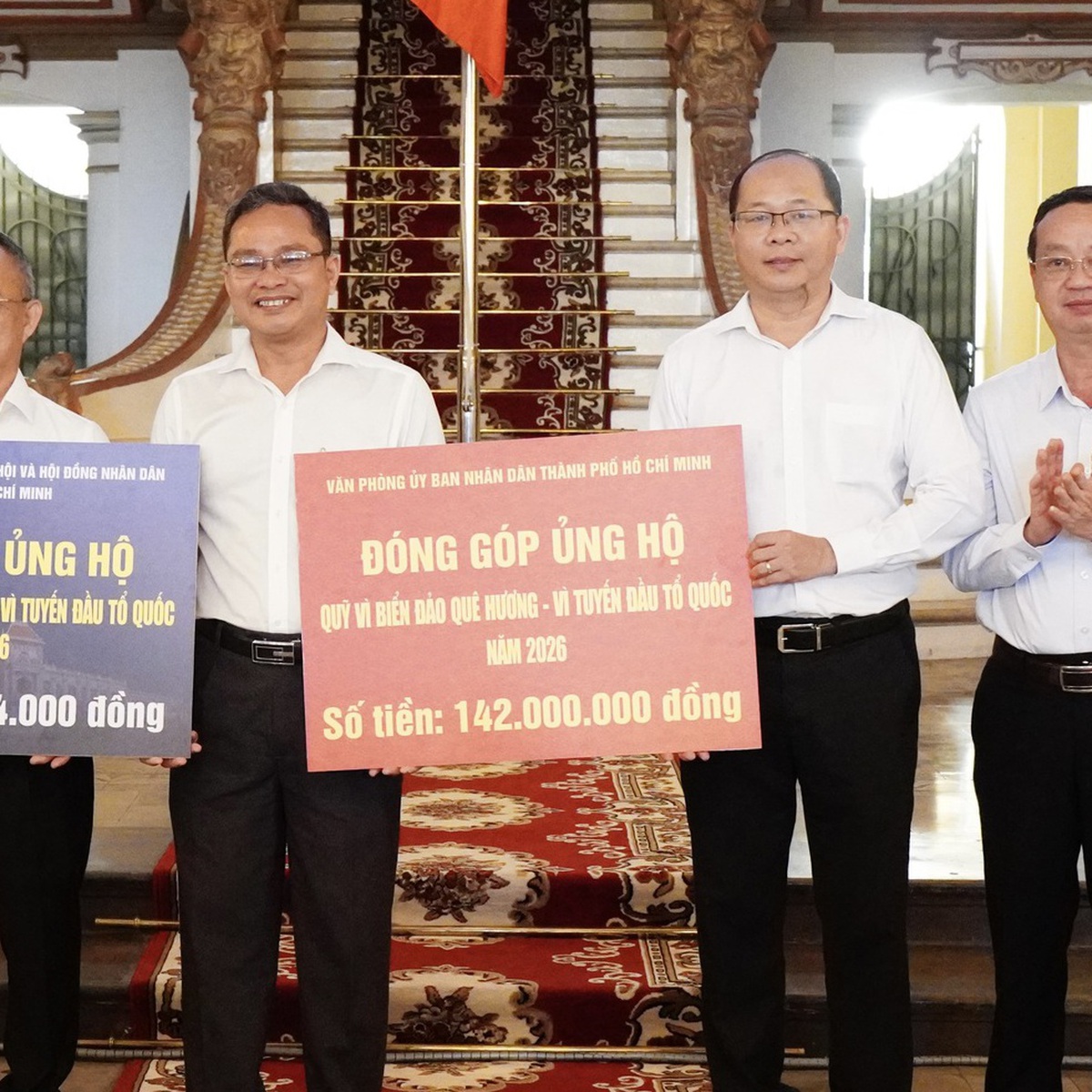 Cán bộ, công chức TP.HCM góp quỹ 'Vì biển đảo quê hương - Vì tuyến đầu Tổ quốc'