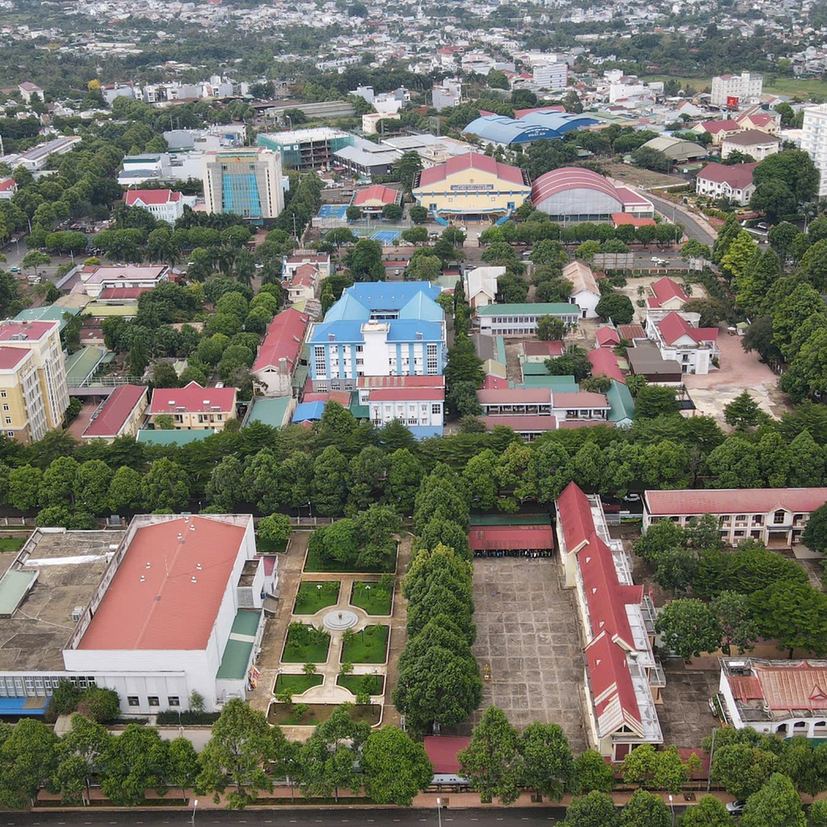 Đắk Lắk công khai tiêu chí chọn hiệu trưởng khi sắp xếp trường học trước 12-8