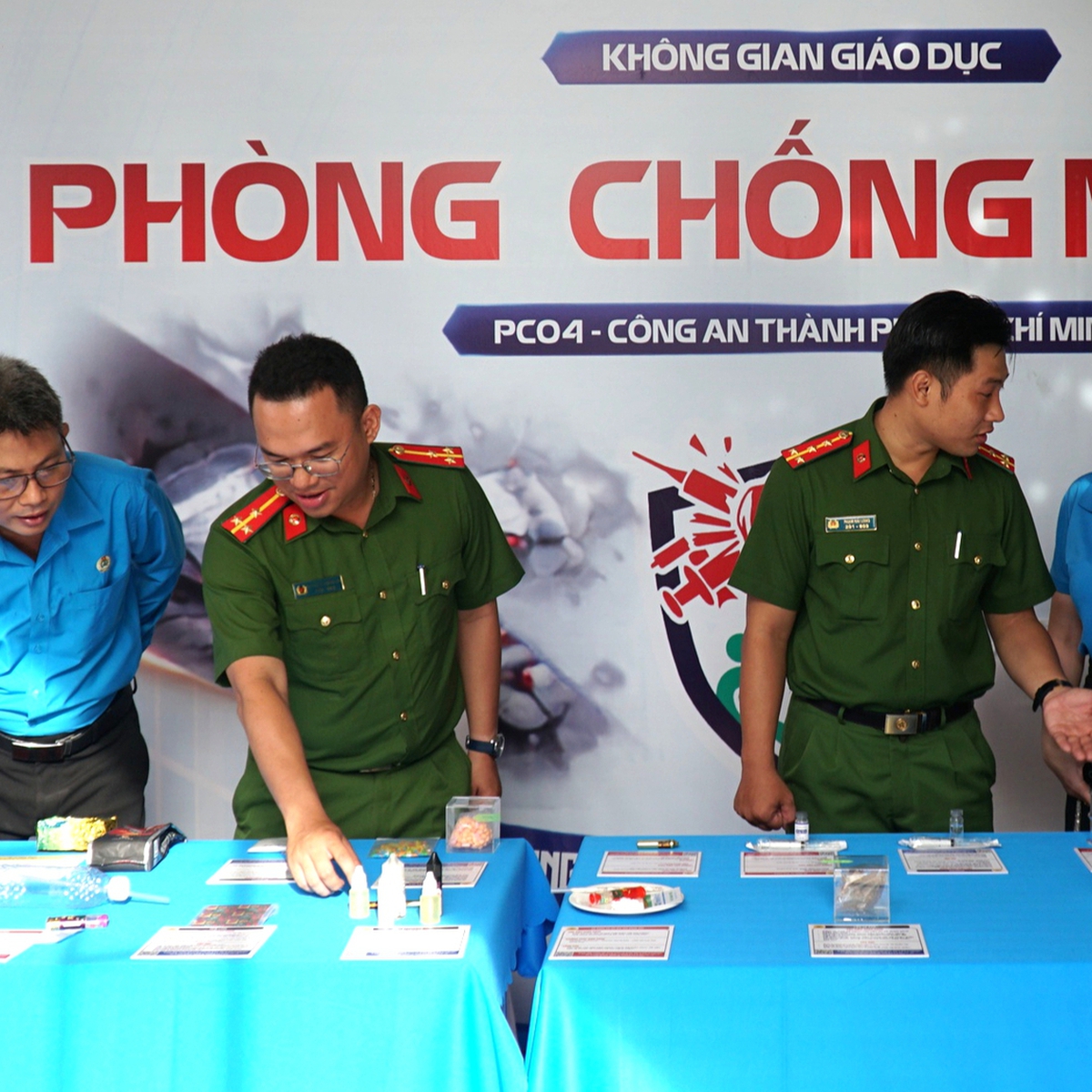 Hơn 1.000 công nhân ở TP.HCM được trang bị kỹ năng nhận diện cạm bẫy ma túy, lừa đảo