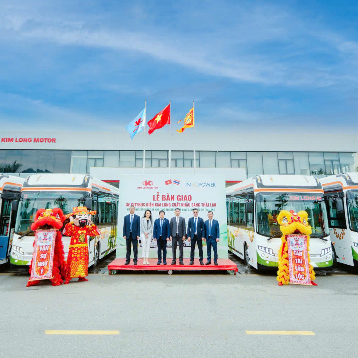 Kim Long Motor xuất khẩu lô xe bus điện đầu tiên sang Thái Lan