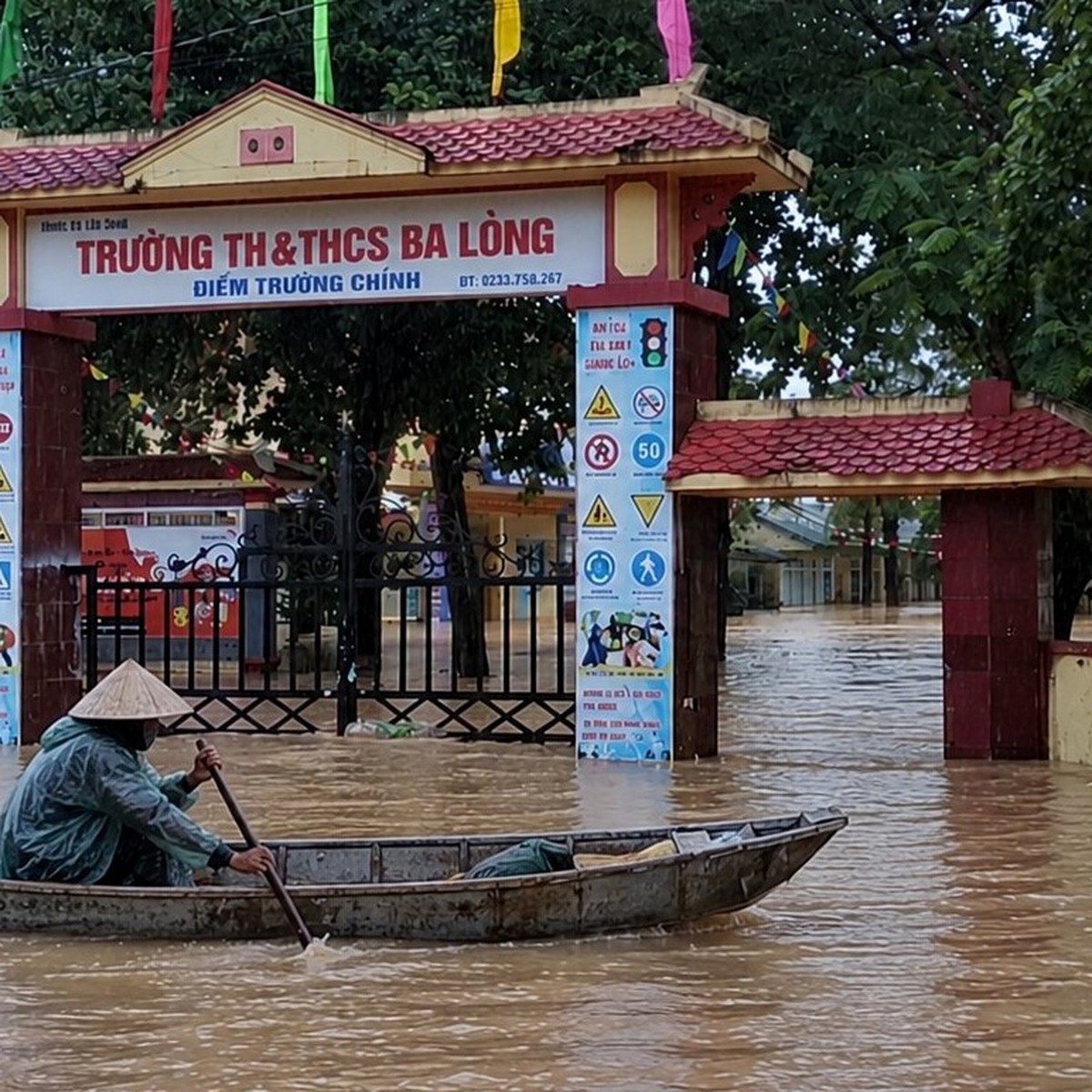 Quảng Trị: Yêu cầu địa phương có nguy cơ ngập lụt, sạt lở... cho học sinh nghỉ học