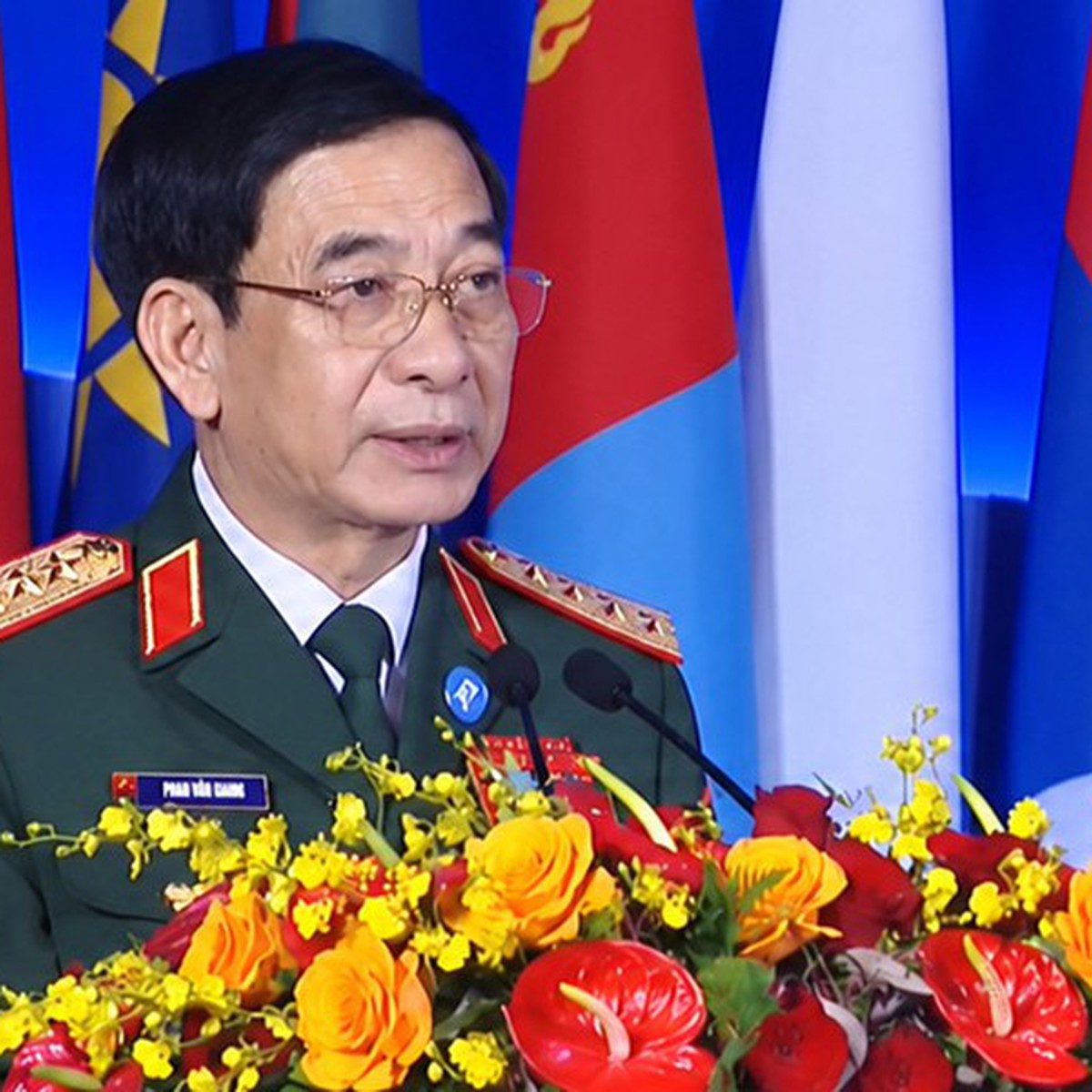 'Không phân biệt nước lớn hay nhỏ, các quốc gia cần tôn trọng độc lập, lợi ích chính đáng của nhau'