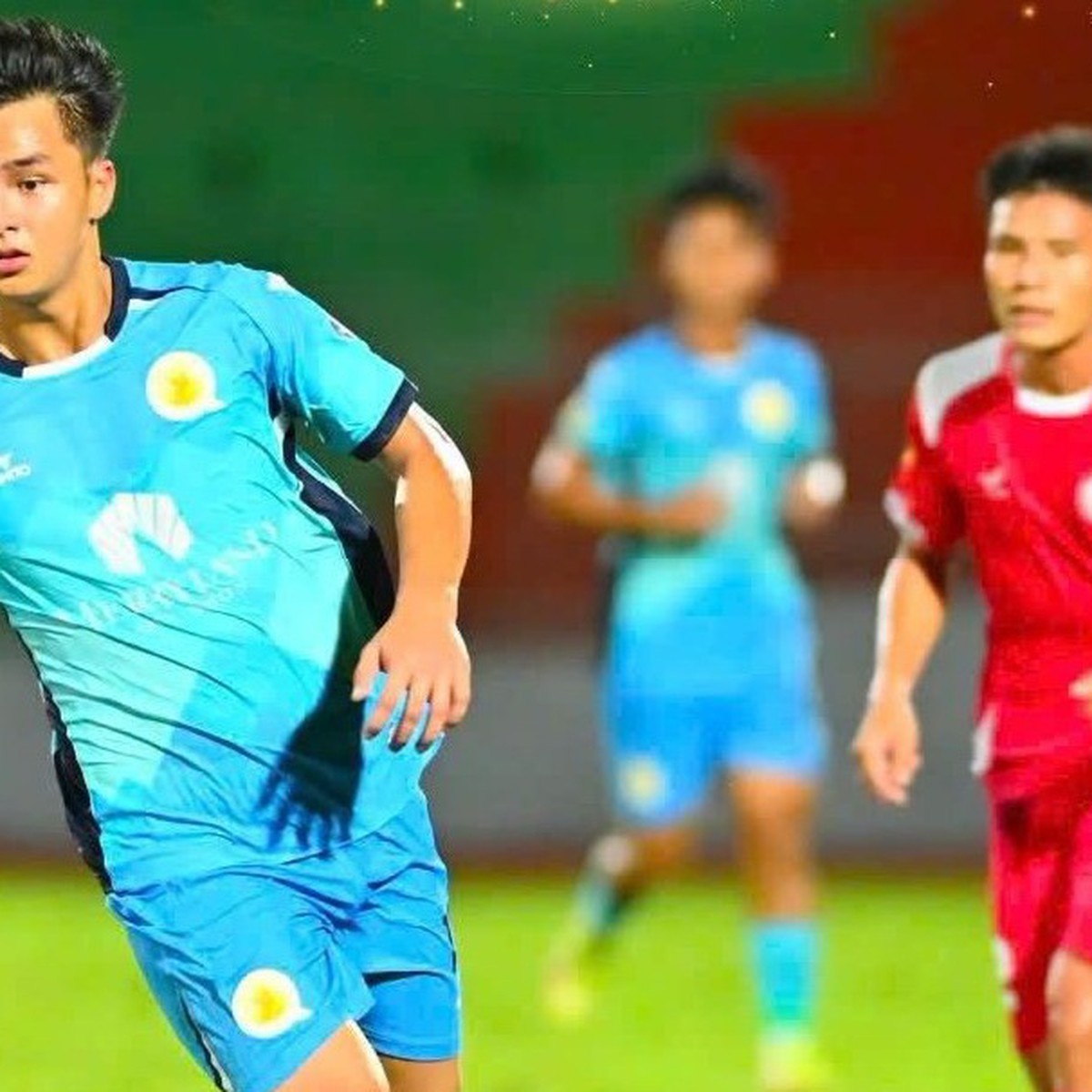 Dùng ‘chiêu’ thay thủ môn, Quy Nhơn United vẫn thua trên chấm luân lưu