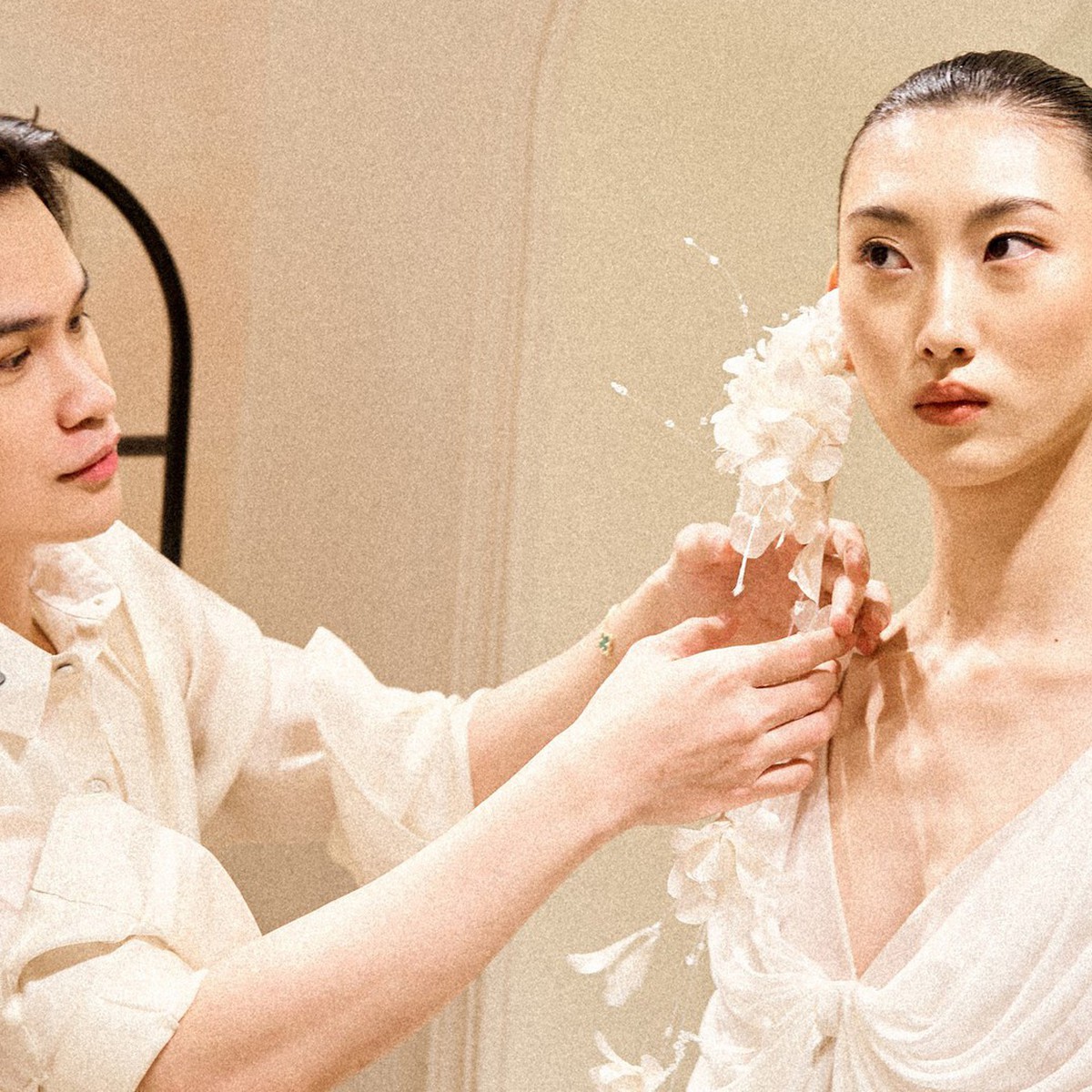 Nguyễn Phúc Tuấn mang ký ức cơn mưa xứ Huế đến Paris