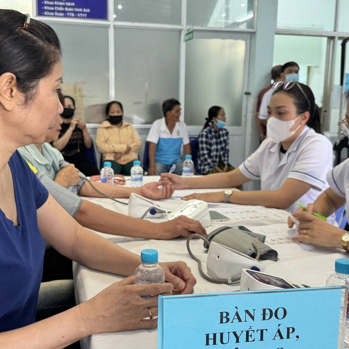 TP.HCM đề xuất hỗ trợ 100% mức đóng BHYT cho người 60 đến dưới 75 tuổi, người hiến máu nhiều lần