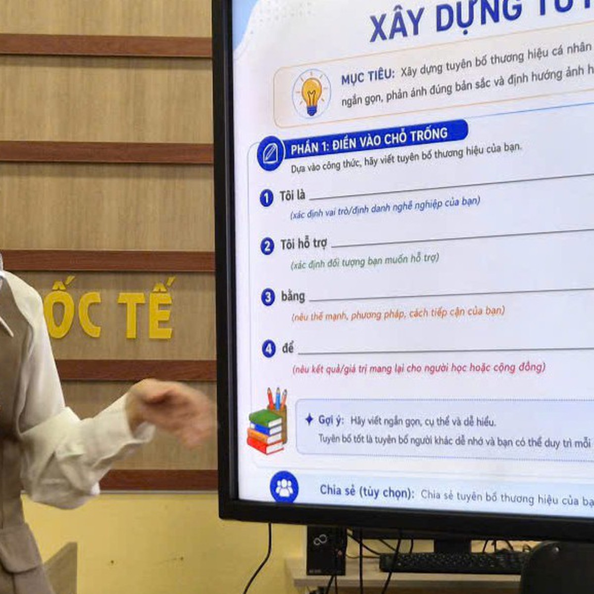 Một câu nhắn, một bài đăng mạng và những tổn thương thầy cô không ngờ tới