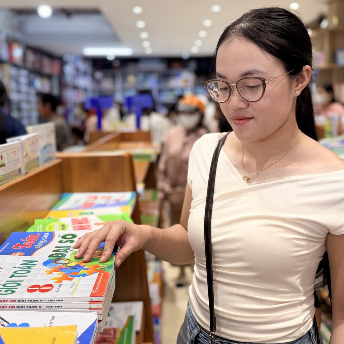 Hơn 40% học sinh Đắk Lắk thiếu sách giáo khoa, sớm nhất tháng 11 mới có