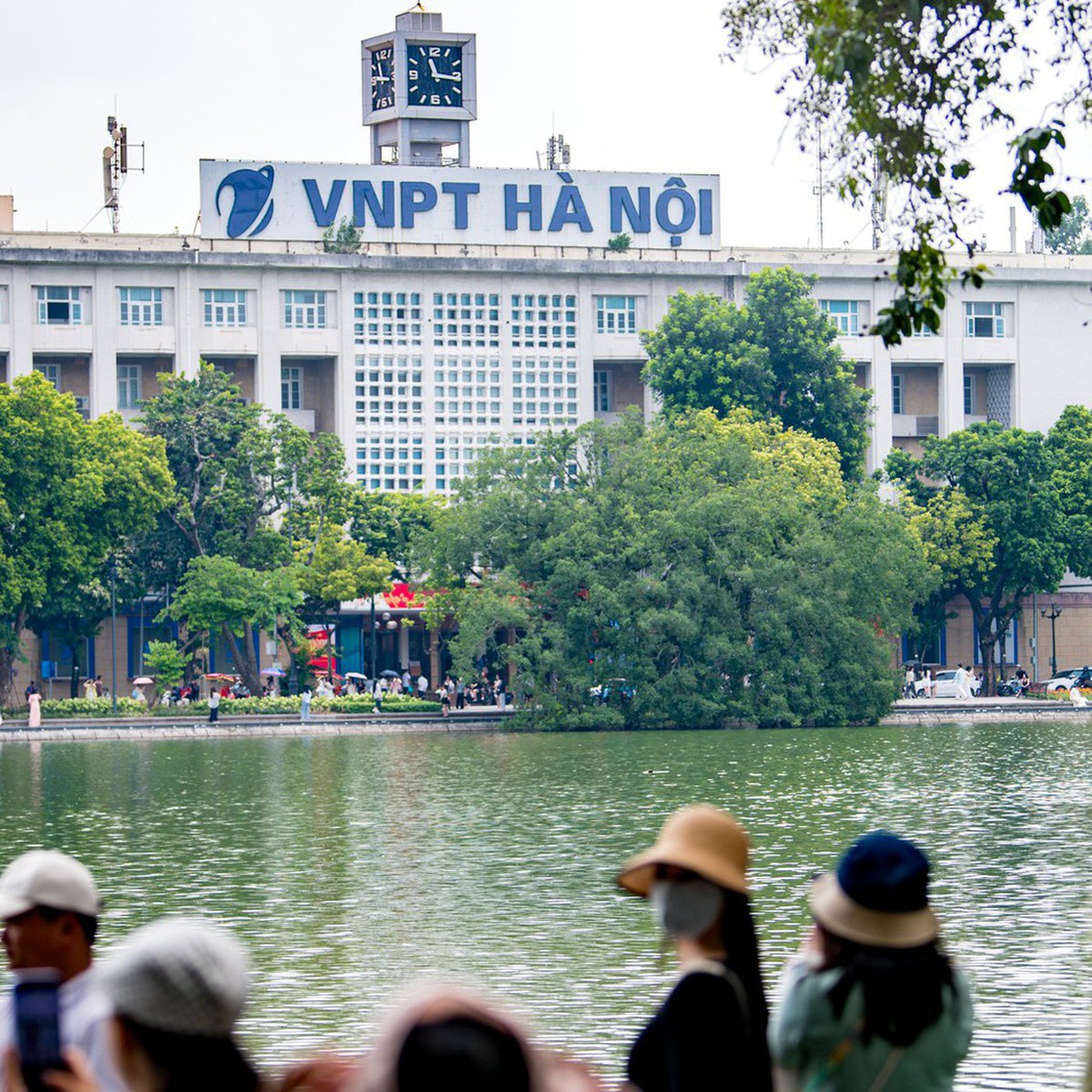 Cận cảnh trụ sở HĐND - UBND TP Hà Nội và loạt tòa nhà quanh hồ Gươm dự kiến sẽ chỉnh trang, tái thiết