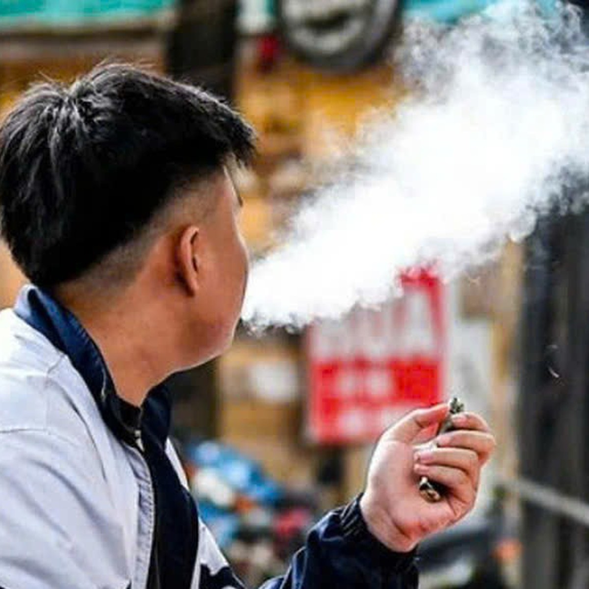 TP.HCM xử lý nghiêm hành vi kinh doanh thuốc lá điện tử trên mạng xã hội