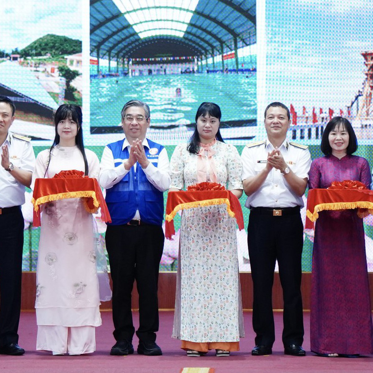 TP.HCM trao loạt công trình trị giá 3,9 tỉ đồng chăm lo cán bộ, chiến sĩ làm nhiệm vụ biển đảo