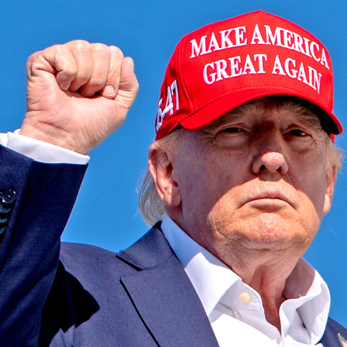Ông Trump tuyên bố giá xăng dầu sẽ giảm mạnh sau chiến sự Iran