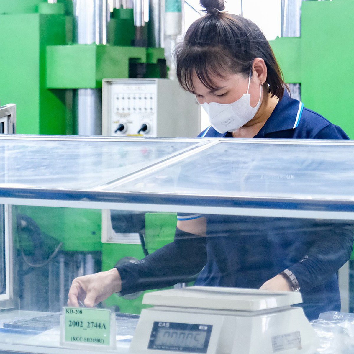 Lương thưởng tăng, doanh nghiệp vẫn 'đỏ mắt' tìm lao động