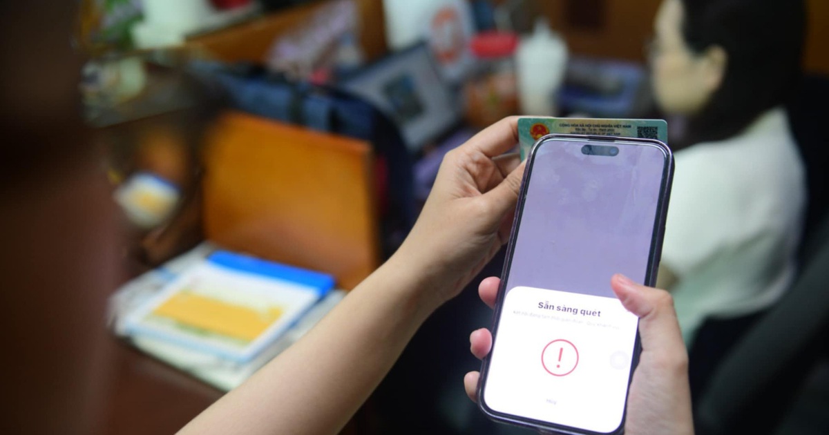 Cách đặt căn cước công dân đúng vị trí chip NFC 750 smartphone