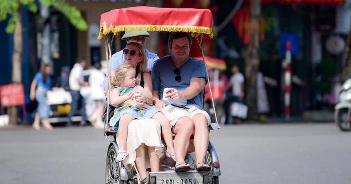 Hanoi sees 24.5% rise in international visitor arrivals in first 9 months of 2025