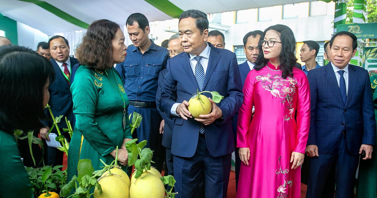 Chủ tịch Quốc hội: Học viện Nông nghiệp Việt Nam phải bồi dưỡng, đào tạo những 'công dân toàn cầu'