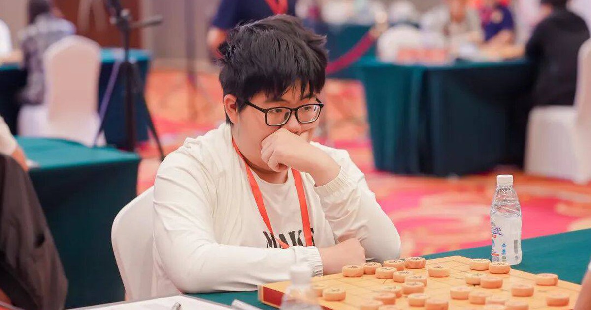 Làng cờ tướng Trung Quốc lo dàn ngôi sao thế hệ mới 'khôn nhà dại chợ'