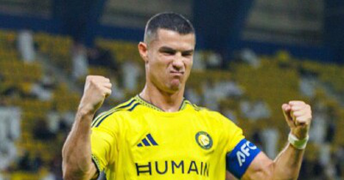 Ronaldo thể hiện phong độ cao sau vụ lùm xùm ở tuyển Bồ Đào Nha
