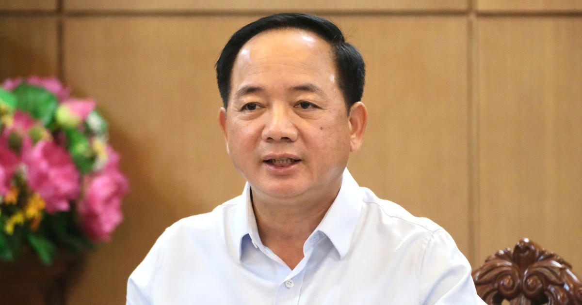 Ban Bí thư bắt đầu giám sát toàn diện giáo dục phổ thông, từ sách giáo khoa đến đội ngũ giáo viên
