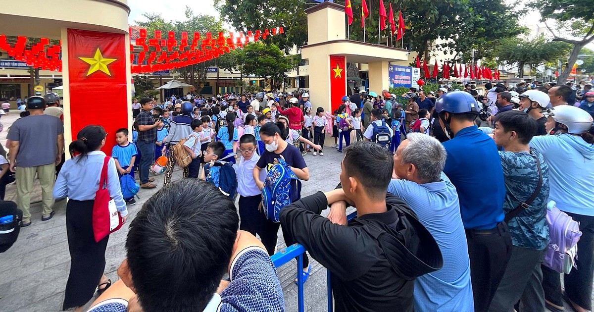 Quy mô lớn, học sinh đông, trường học ở Khánh Hòa đặt tên lớp ra sao cho dễ nhớ, dễ quản lý?