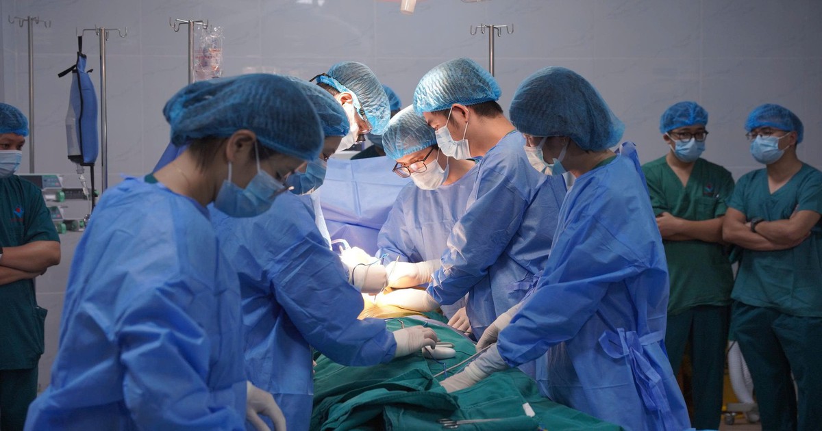 Cô giáo 22 tuổi chết não sau tai nạn, gia đình hiến tạng cứu 4 người