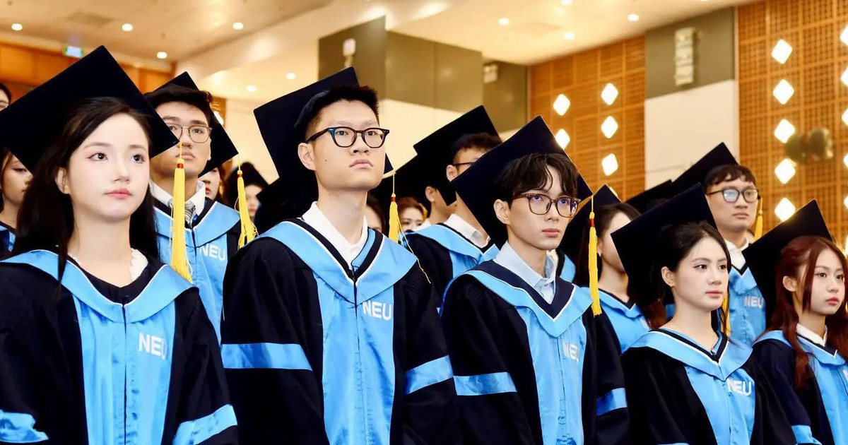 Sinh viên tốt nghiệp xuất sắc còn nhiều hơn loại giỏi, có thực chất?