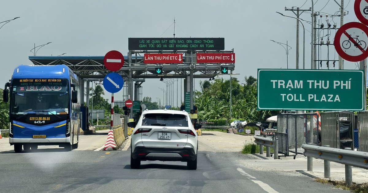 Đừng nhìn đường cao tốc qua... phí