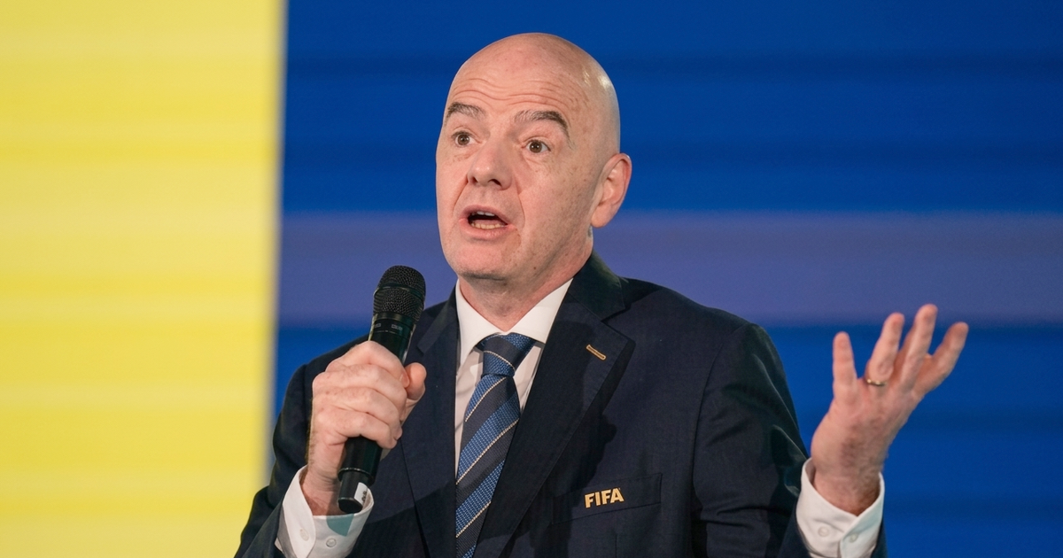 Ông Infantino công khai xin lỗi tại cuộc họp Hội đồng FIFA