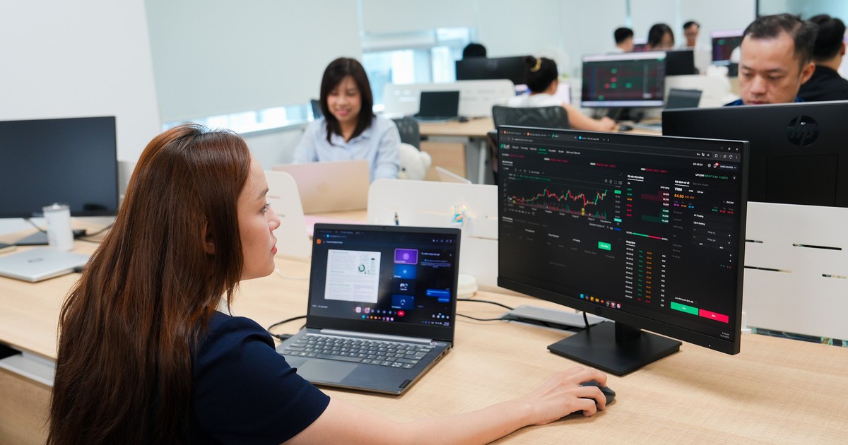 Đọc nhanh 16-10: Dow Jones tăng hơn 550 điểm khi lợi suất trái phiếu giảm, PV Power ước lãi 9 tháng hơn 5.400 tỉ đồng