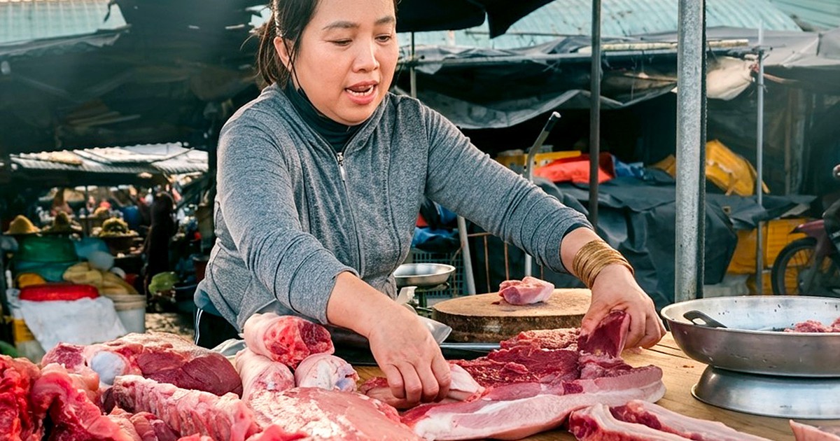 Giá cả đầu ngày: Giá heo hơi lao dốc, sầu riêng tăng giá cuối vụ