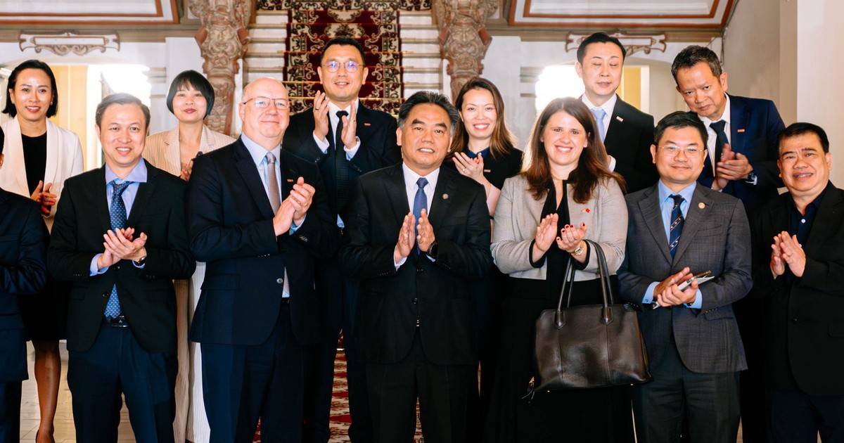 Tập đoàn tư vấn hàng đầu nước Anh muốn đóng góp phát triển hạ tầng đô thị TP.HCM
