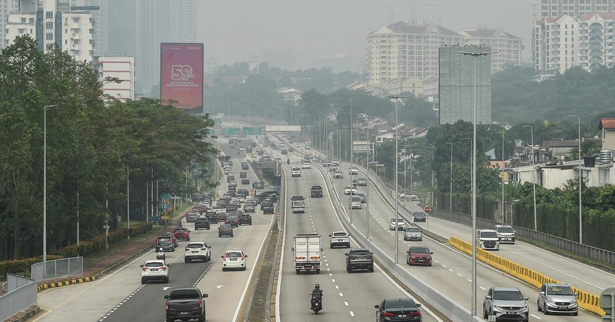Khói mù từ Indonesia lan rộng, ASEAN cảnh báo mức cao nhất
