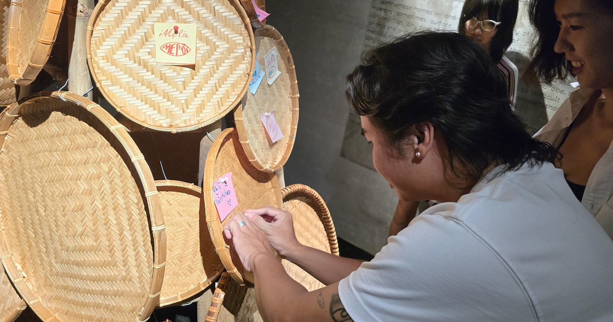 Triển lãm Mẹ Là _Mother Installation: 'cây roi mây' và 'chiến binh'