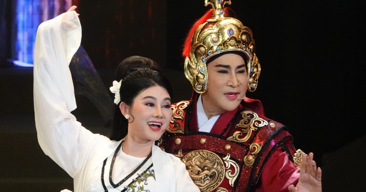 Kim Tử Long nhớ thầy, má Bảy Phùng Há, với vai Lục Vân Tiên