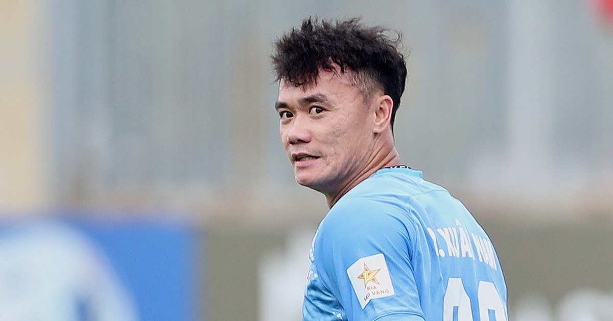 Nguyễn Xuân Nam: 'Tôi vẫn muốn đá chuyên nghiệp vài năm nữa'