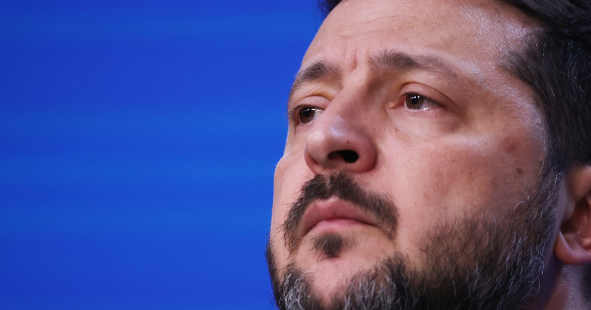 Ông Zelensky nói lại bị Mỹ cắt thông tin tình báo