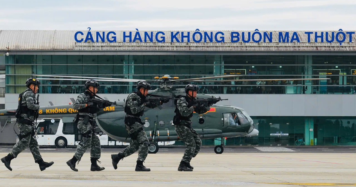 Lực lượng của quân đội, công an phối hợp diễn tập chống khủng bố, bạo loạn
