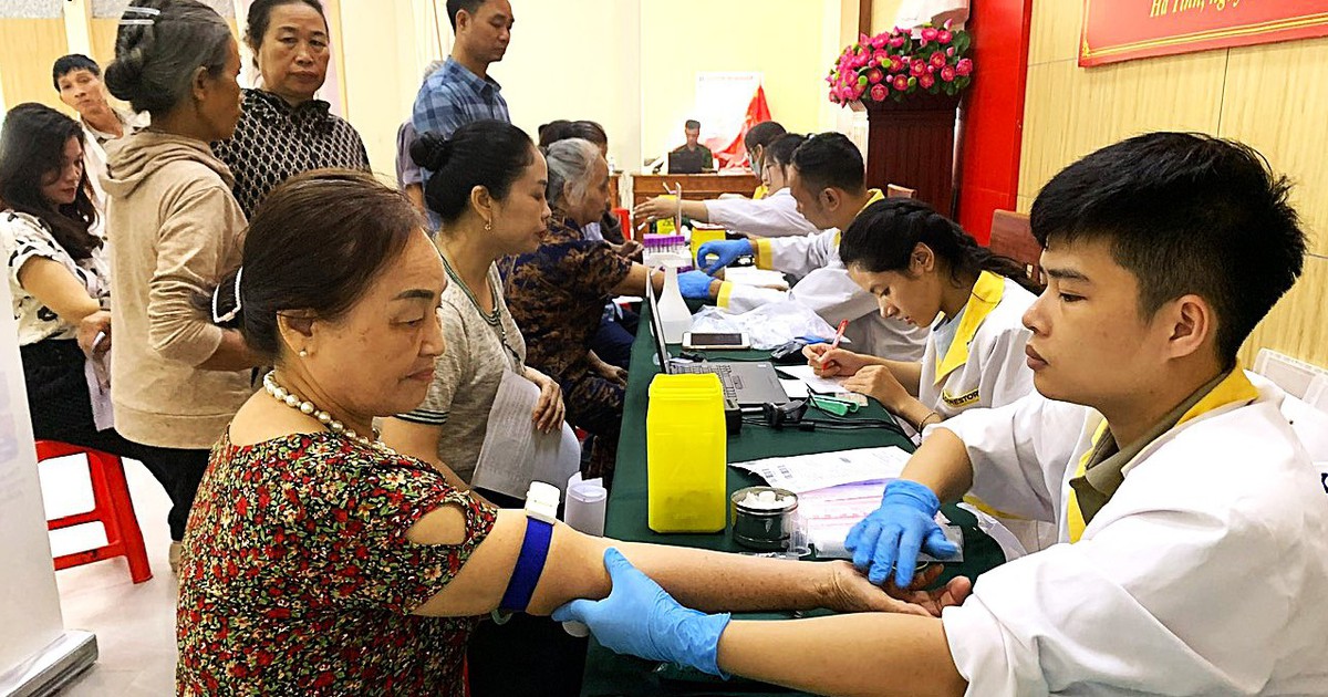 Hy vọng sớm xác định được mộ anh trai liệt sĩ từ việc thu nhận mẫu ADN