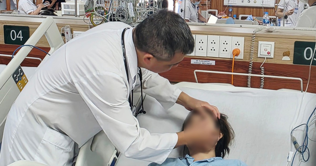 Vụ rò rỉ khí clo ở Hà Nội: 7 người vào Bạch Mai, có ca phải chạy ECMO